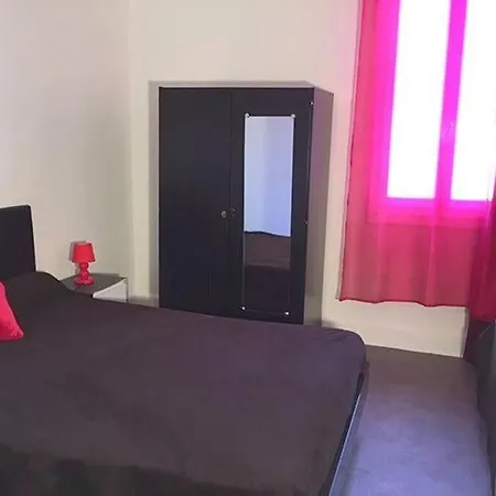 Apartment Votre Pelerinage En Grande Chambre A